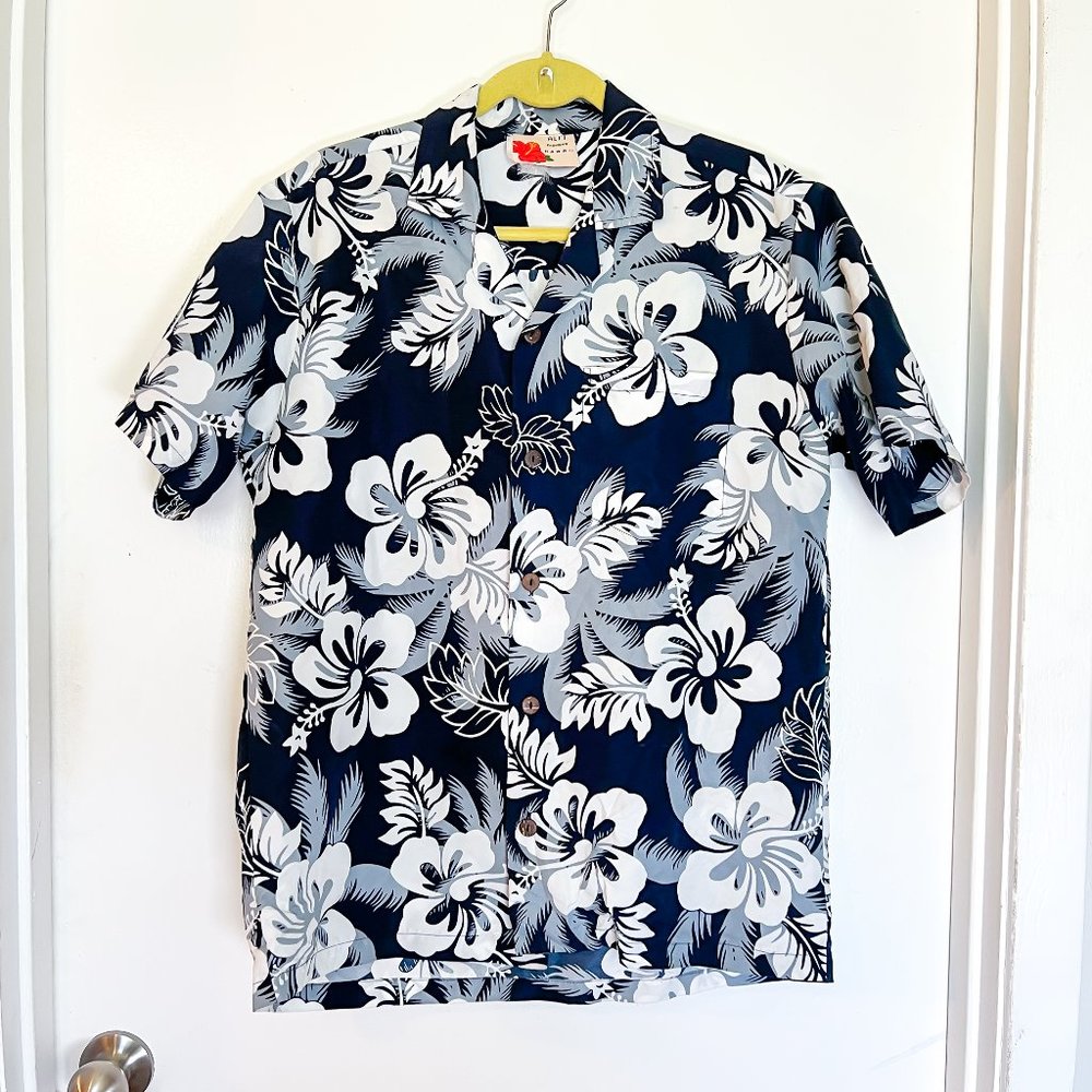 Y2K Navy Blue Hawaiian Shirt Men's M Hibiscus Floral Button Down